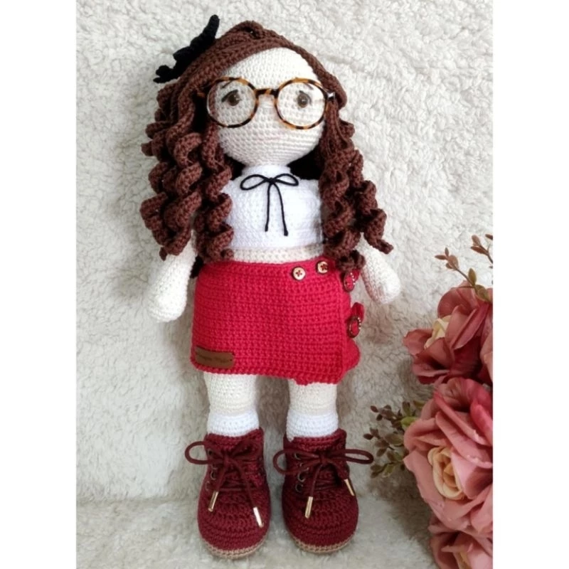 Boneca Sabrina Amigurumi