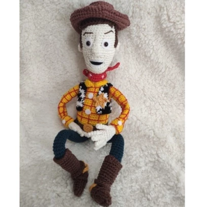 Boneco Woody Amigurumi