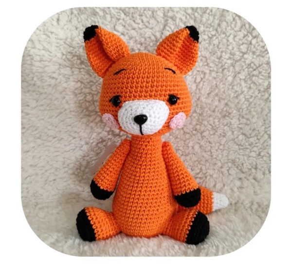 Raposa Amigurumi 20 Cm
