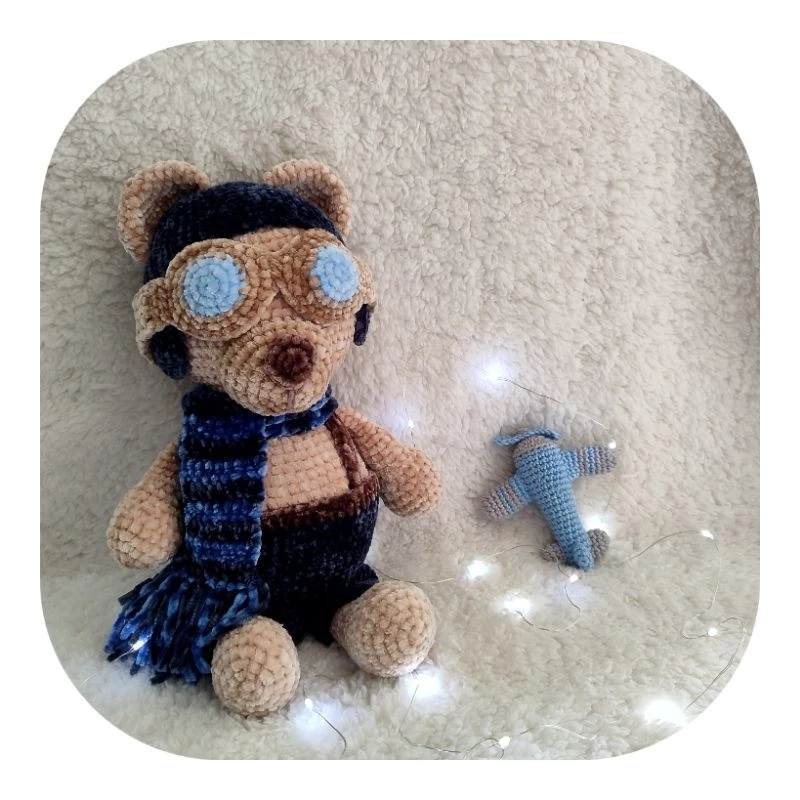 Foto 2 de Ursinho Aviador Raphael Amigurumi